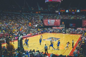 开云下载-利拉德撕裂夜空，森林狼节奏绞杀浙江队