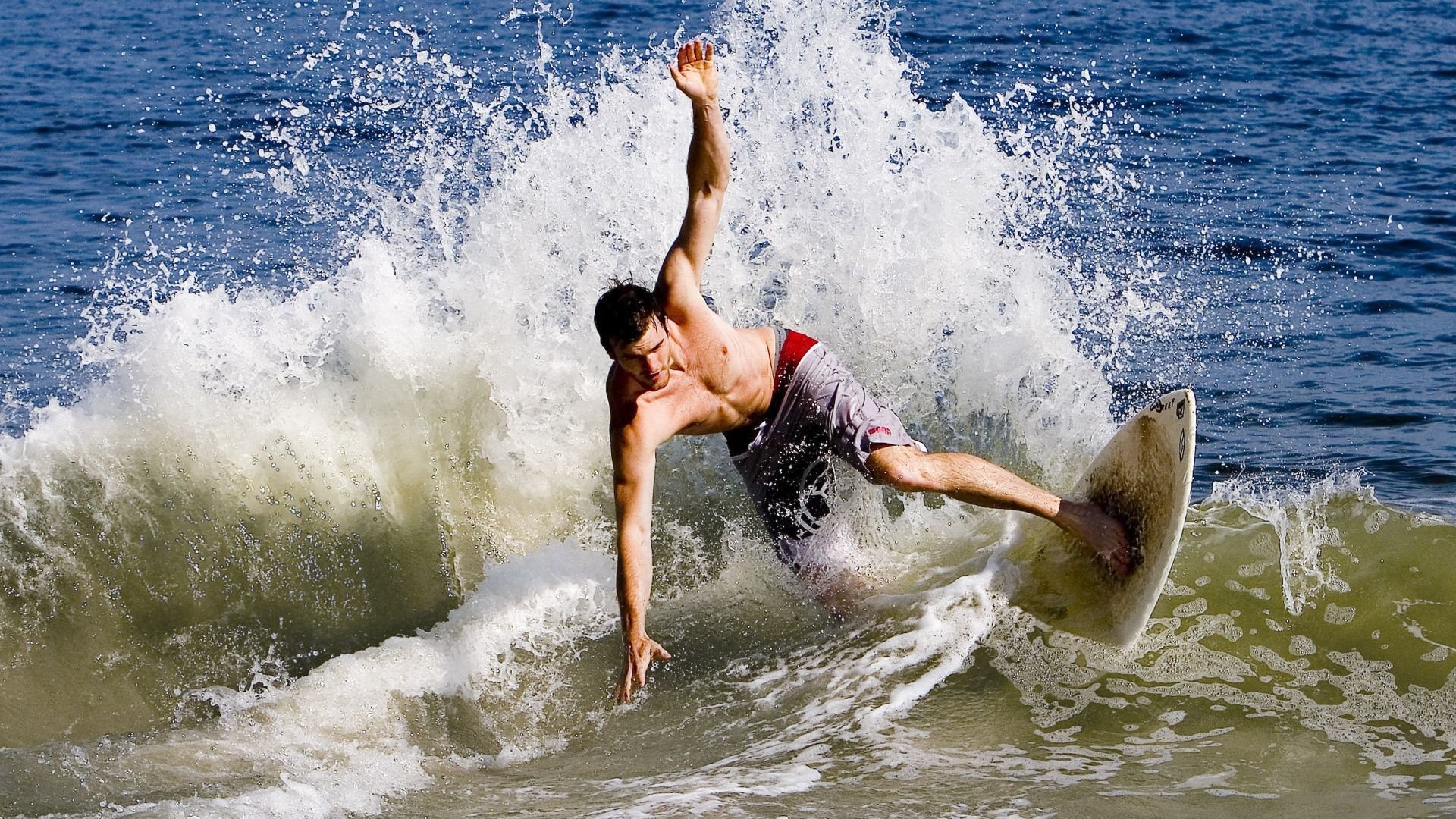 雷恩锁死韩国，皮克东决接管，当防守成为最锋利的矛