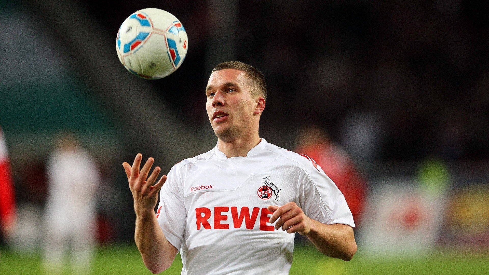 阿拉巴爆发，突尼斯硬仗，当非洲雄狮撕碎莱比锡红牛